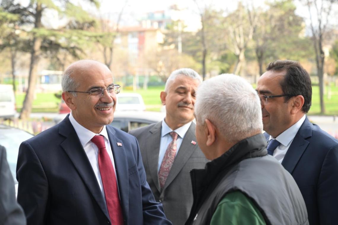 BAŞKAN ER’E ESNAF VE VATANDAŞLARDAN YOĞUN İLGİ