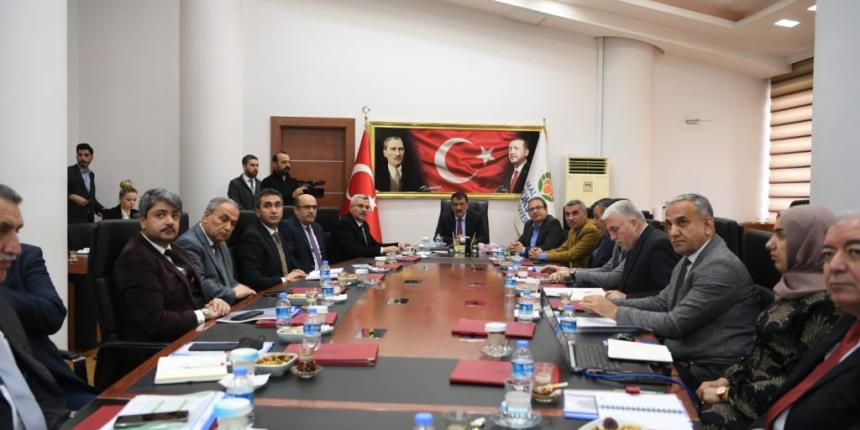 Büyükşehir Belediyesi İlçe İstişare Toplantıları devam ediyor GÜRKAN: UYUM İÇERİSİNDE ÇALIŞMALARIMIZI SÜRDÜRÜYORUZ