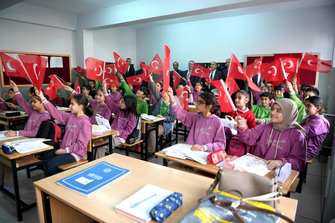 ORTAOKUL ÖĞRENCİLERİNE GÜZ TATİLİ DEĞERLENDİRME KİTAP SETİ DESTEĞİ