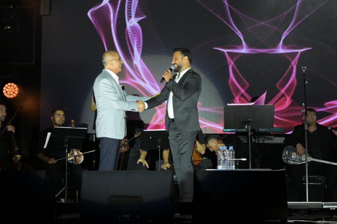 26. KAYISI FESTİVALİNDE ELİF BUSE DOĞAN VE ALİŞAN MALATYALILARLA BULUŞTULAR