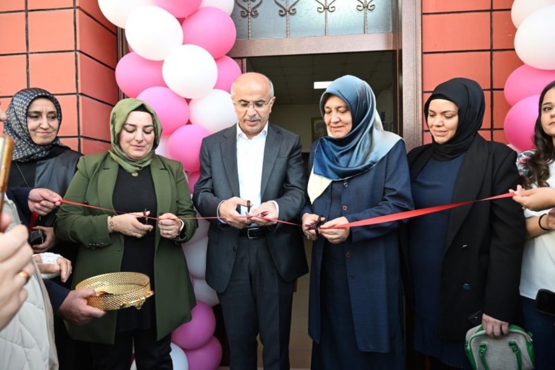 Malatya Büyükşehir Belediyesi ‘Kadın Vefa Konağı’ hizmete açıldı BAŞKAN ER: GÜÇLÜ KADIN GÜÇLÜ AİLE, GÜÇLÜ AİLE GÜÇLÜ TOPLUM DEMEKTİR