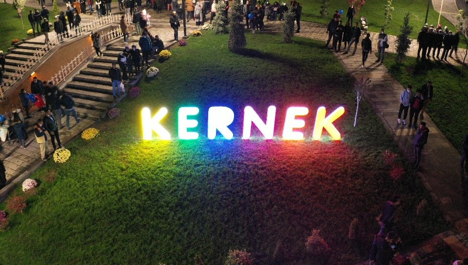 ONBİNLERİN KATILIMIYLA KERNEK MEYDANI VATANDAŞIN HİZMETİNE SUNULDU