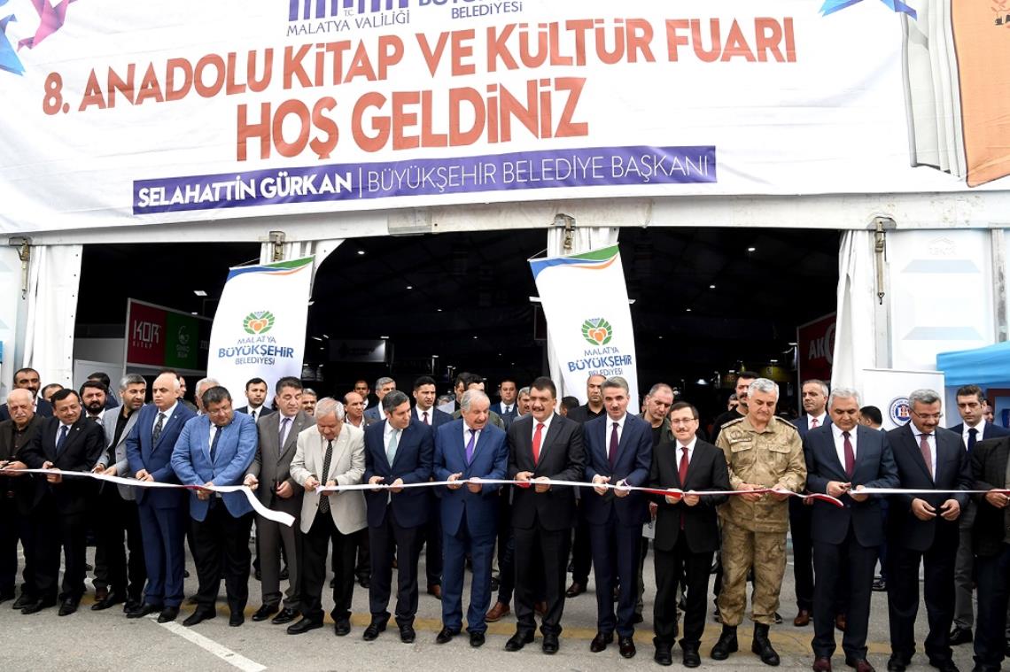 8. ANADOLU KİTAP VE KÜLTÜR FUARI RESMİ AÇILIŞ TÖRENİ YAPILDI