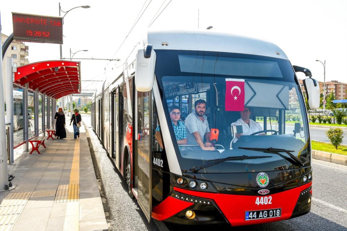 TOPLU TAŞIMA ARAÇLARI BAYRAMIN BİRİNCİ GÜNÜ ÜCRETSİZ HİZMET VERECEK